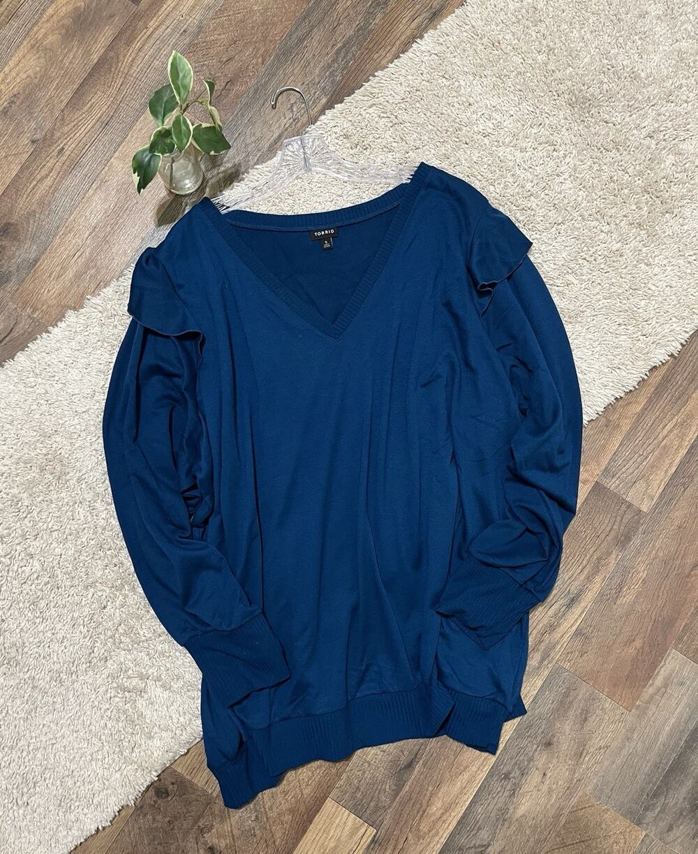 Torrid Size 5X Blue V-Neck French Terry Ruffle Pullover Sweater